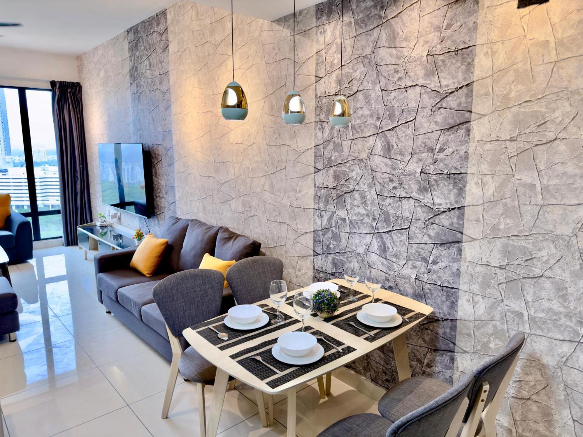Aparthotel Midvalley Southkey Mosaic 6-9pax Netflix-smarttv70inch Johor Bahru