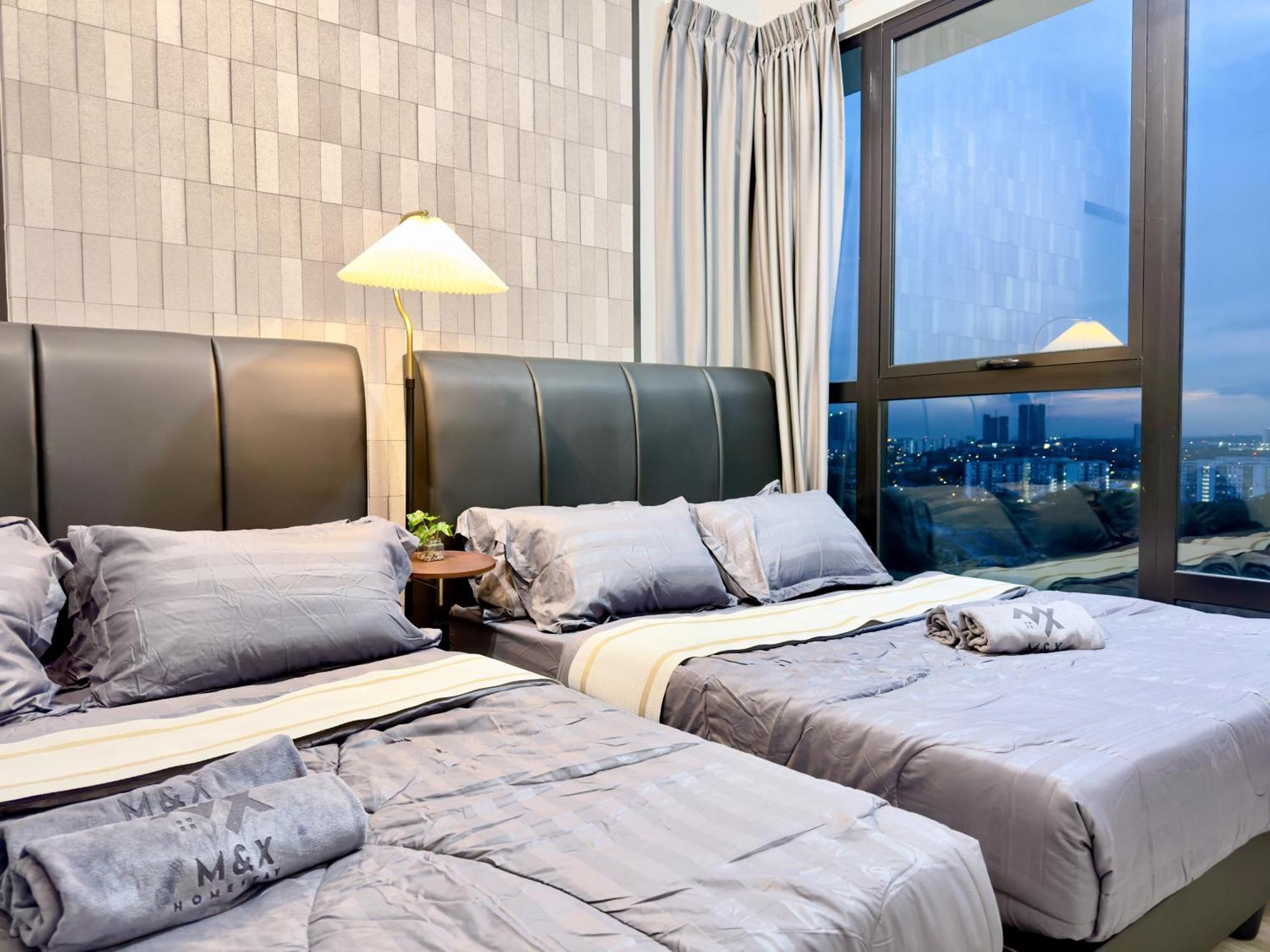 Midvalley Southkey Mosaic 6-9pax Netflix-smarttv70inch Aparthotel *