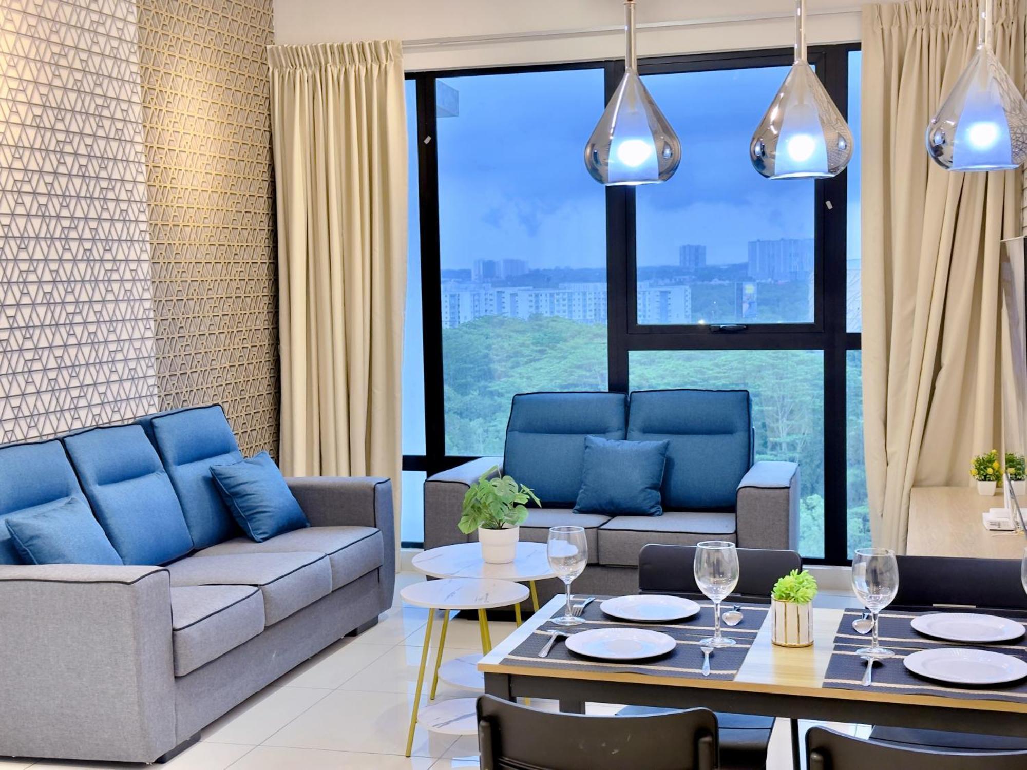 Aparthotel Midvalley Southkey Mosaic 6-9pax Netflix-smarttv70inch *